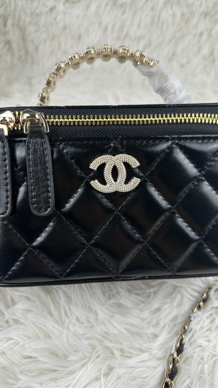 1XC377BDE Stylish leather bag 