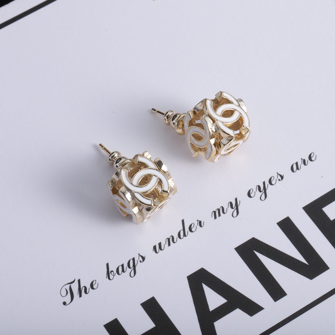 1YC284EDE Stylish Earrings