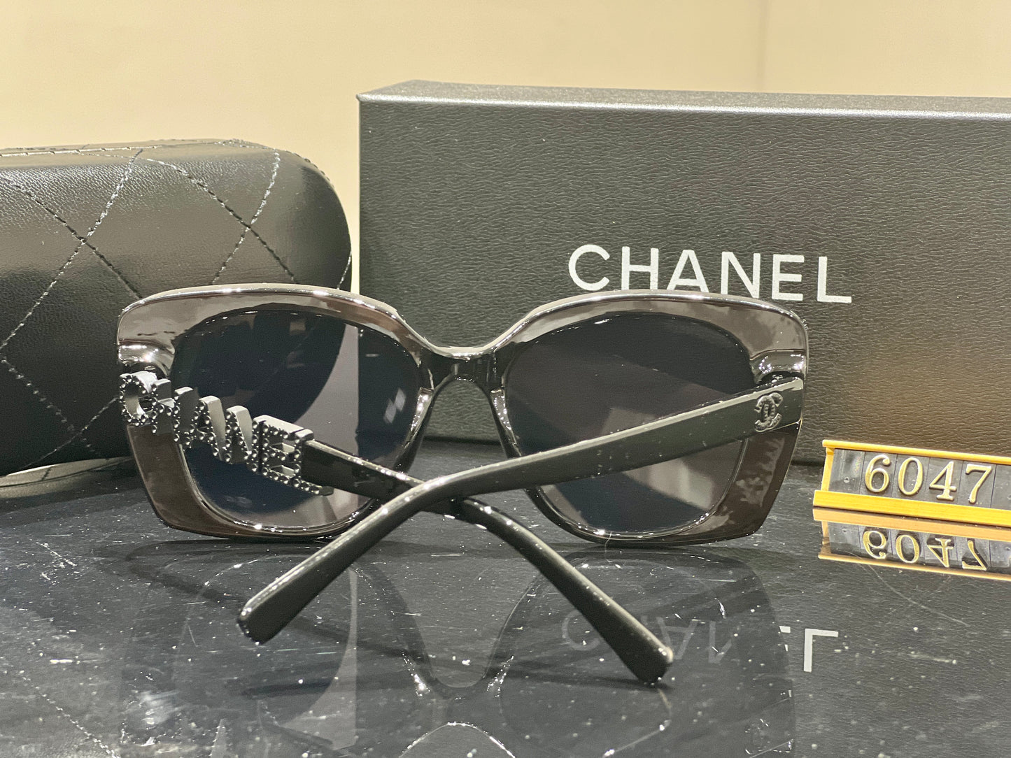 385RC4TDE Stylish  Sunglasses