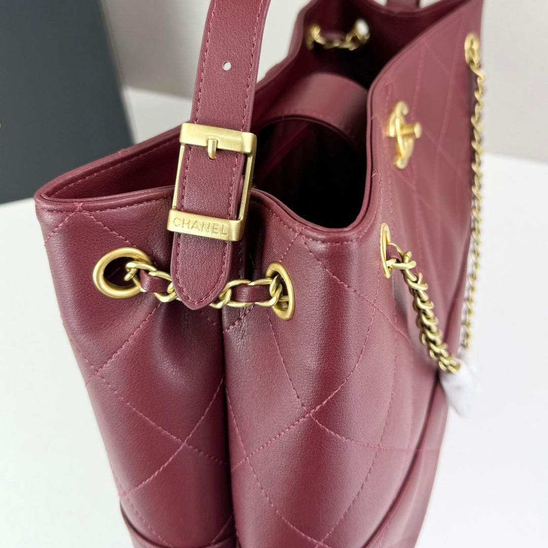 15RC65BDE Stylish leather bag