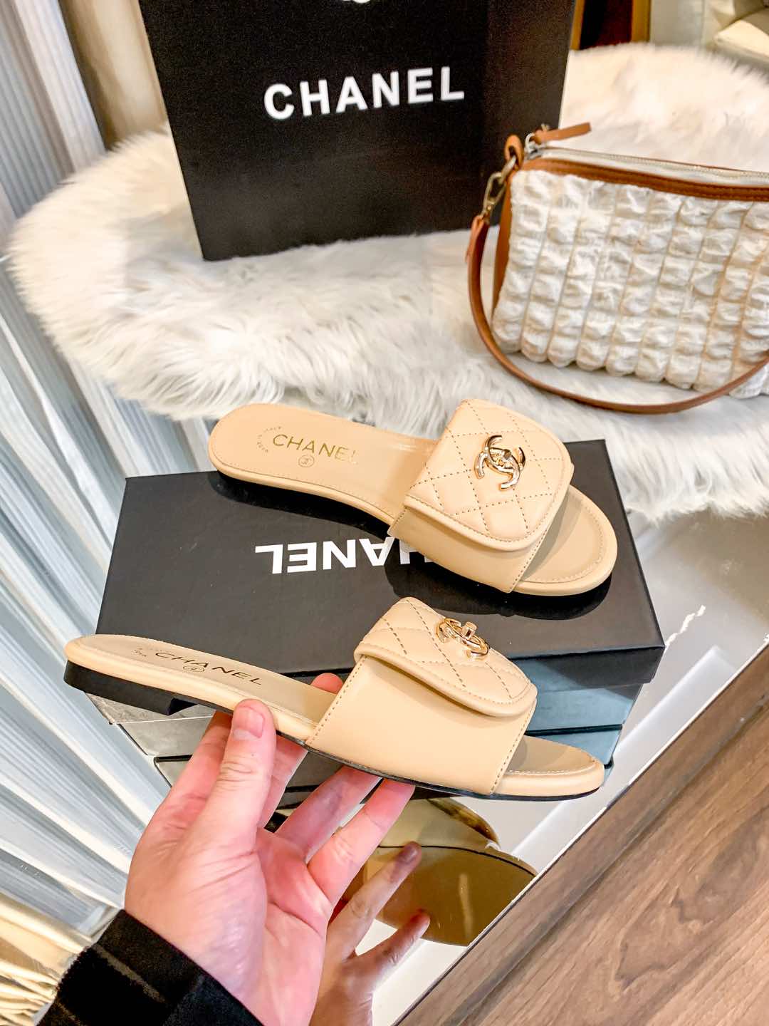 1ZC229ZDE Stylish Slippers