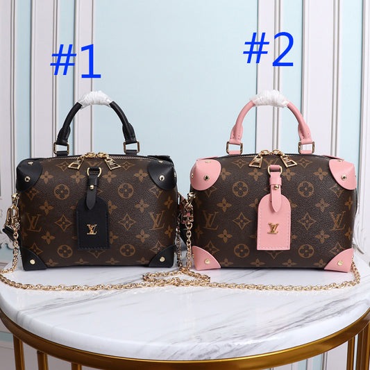 1E33BDE Stylish leather bag 