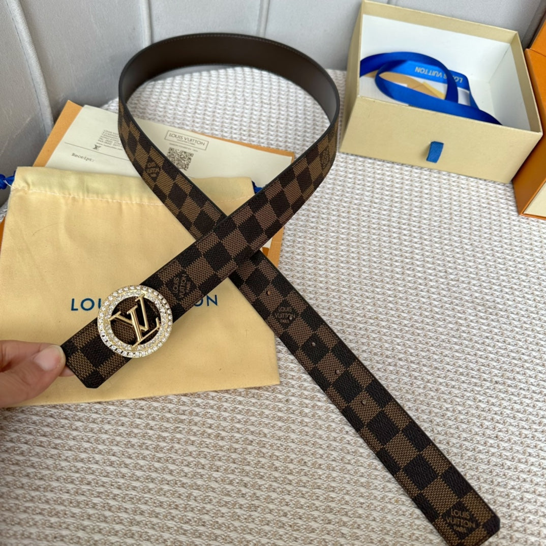 14E128PDE Stylish  High quality belt With full package