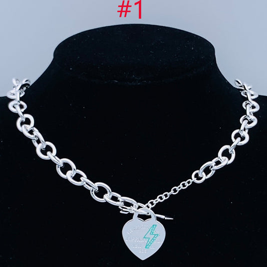 84T44XDE Stylish   Bracelets Necklaces