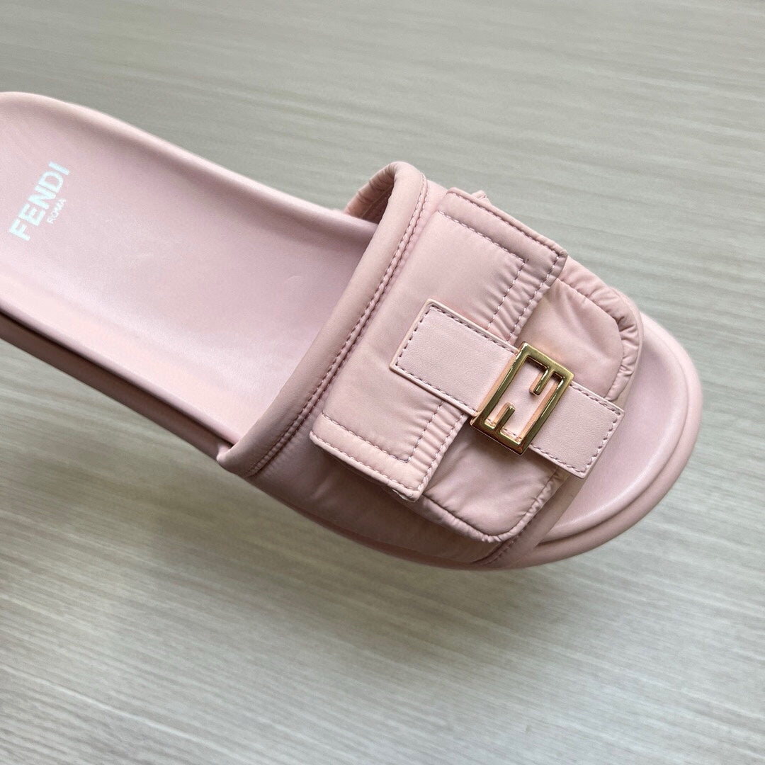 54F125ZDE Stylish slippers