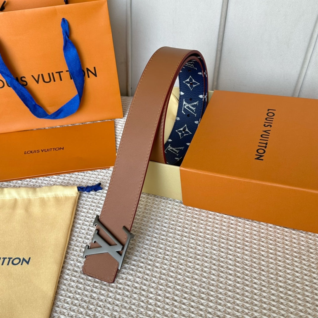 14E131PDE Stylish  High quality belt With full package