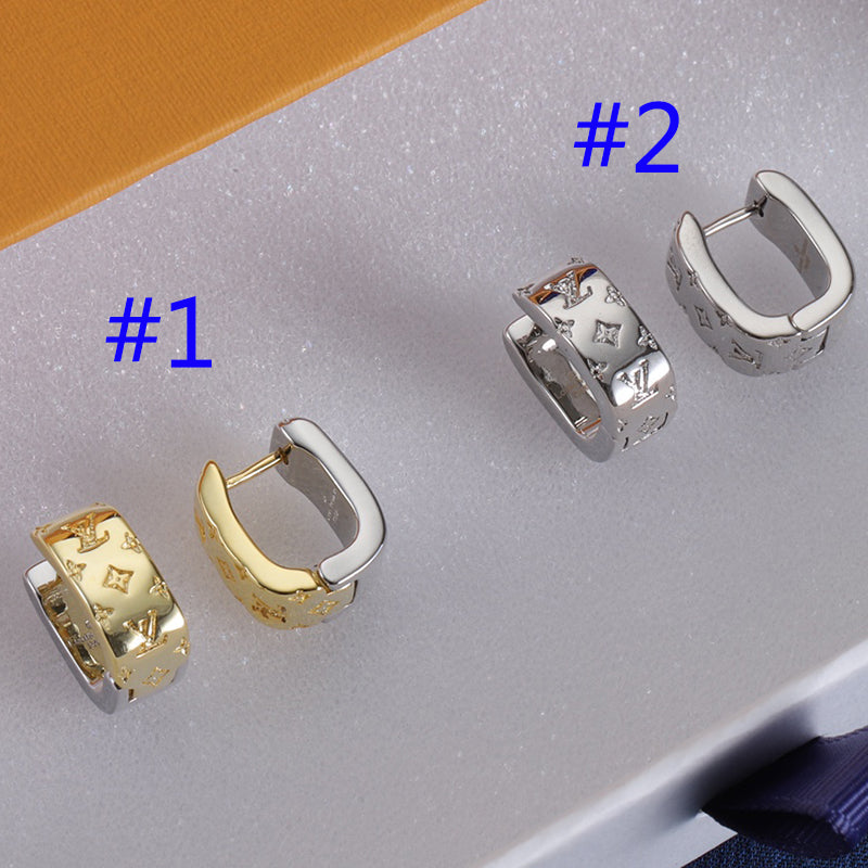 1XE614XDE Stylish Earrings