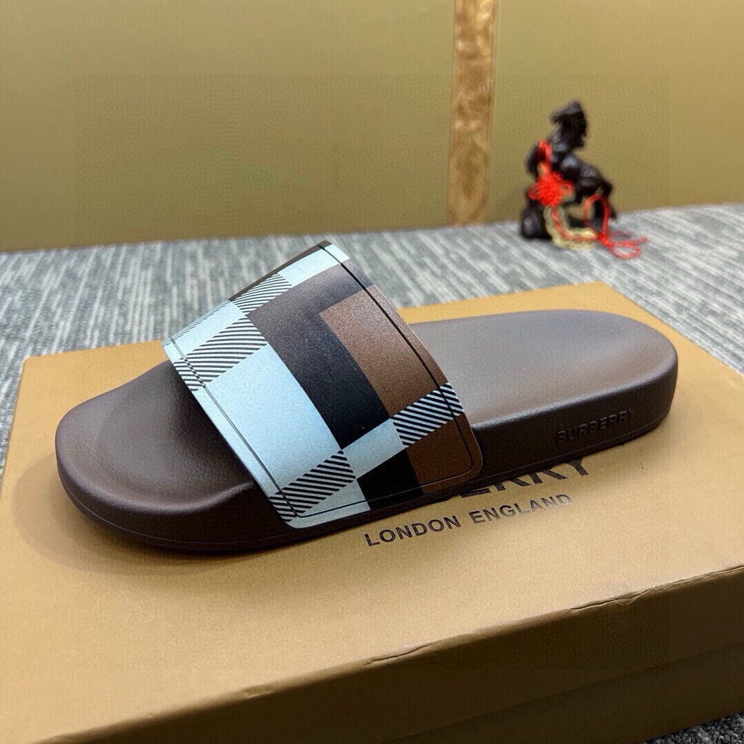 535ZR260ZDE Stylish Slippers