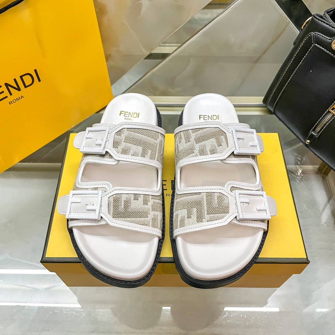 14F69ZDE Stylish slippers