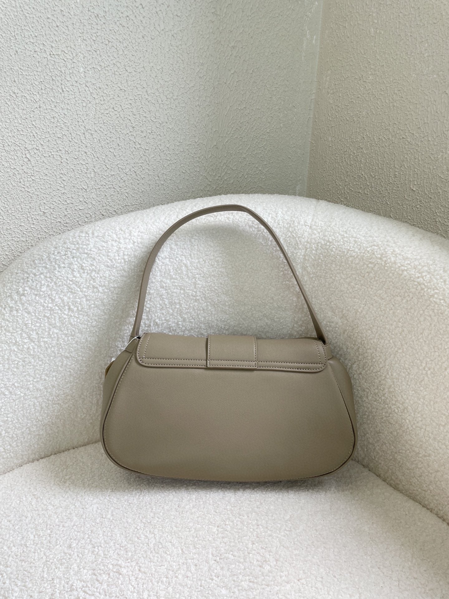 1XCL452BDE Stylish leather bag