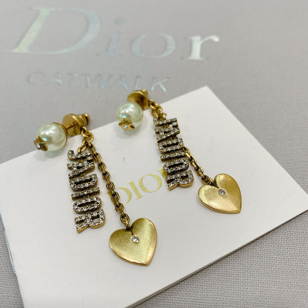 14D391EDE Stylish Earrings