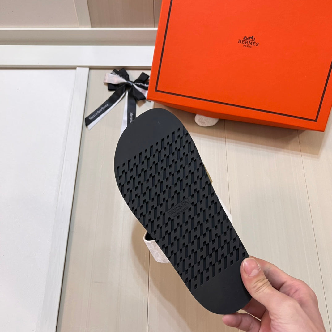 14H207ZDE Stylish Slippers