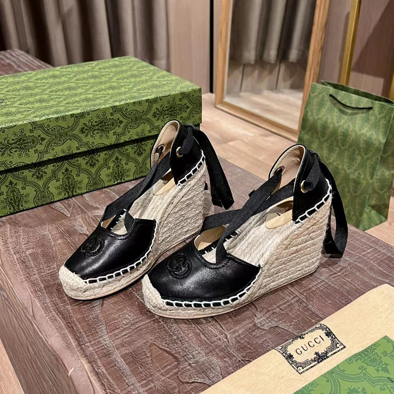 2YB39ZDE Stylish leather High heels