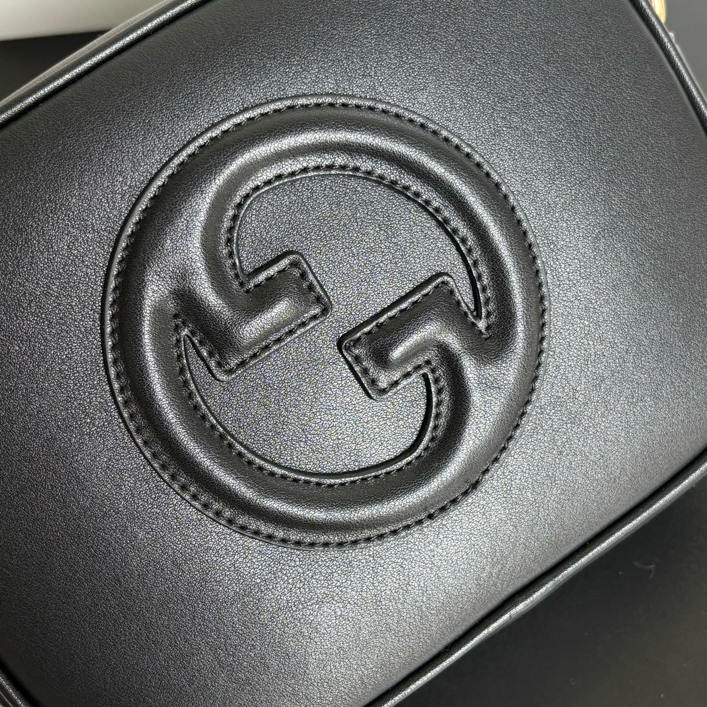 2WB18BDE Stylish leather bag