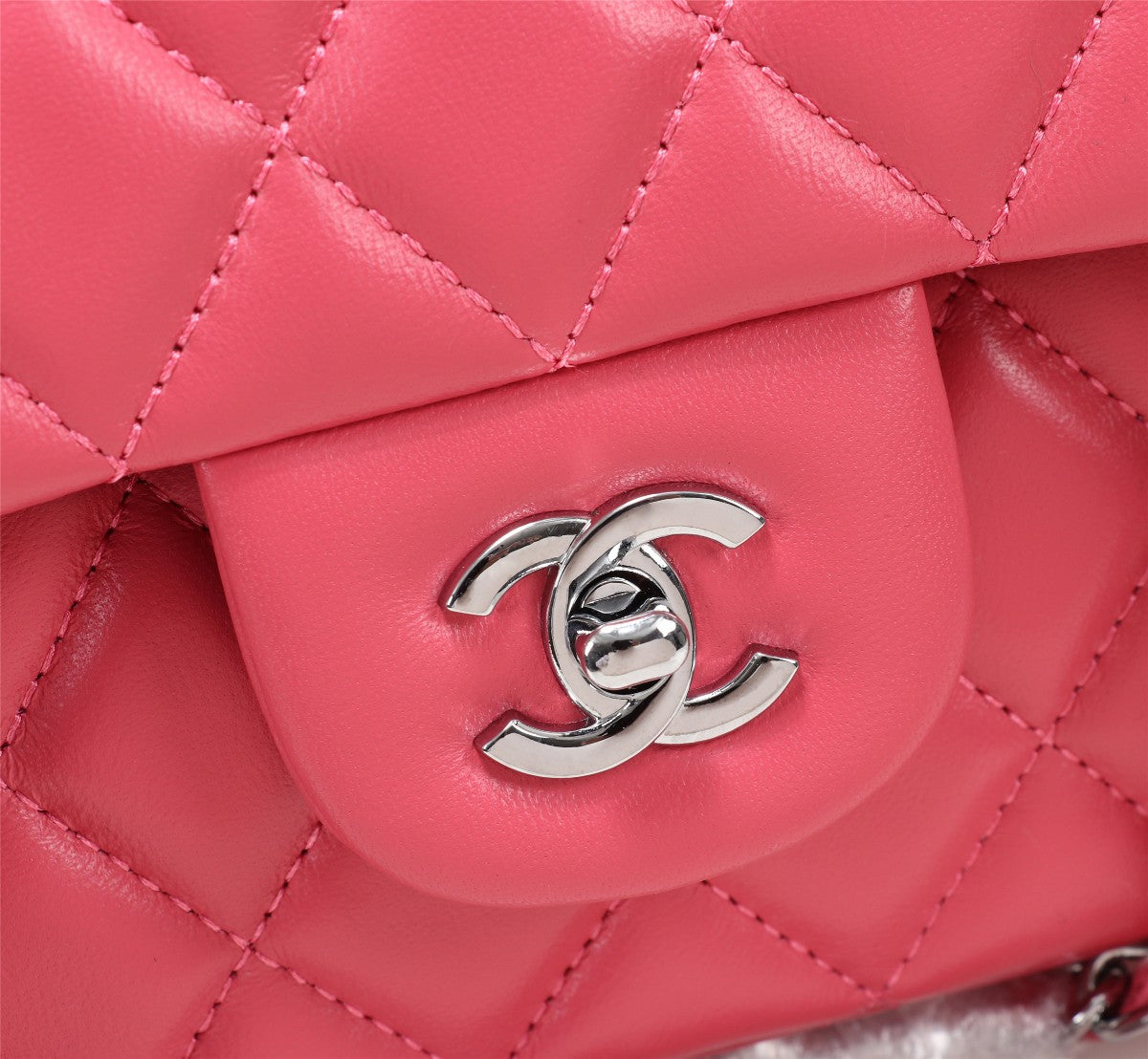 1XC97BDE Stylish leather bag 