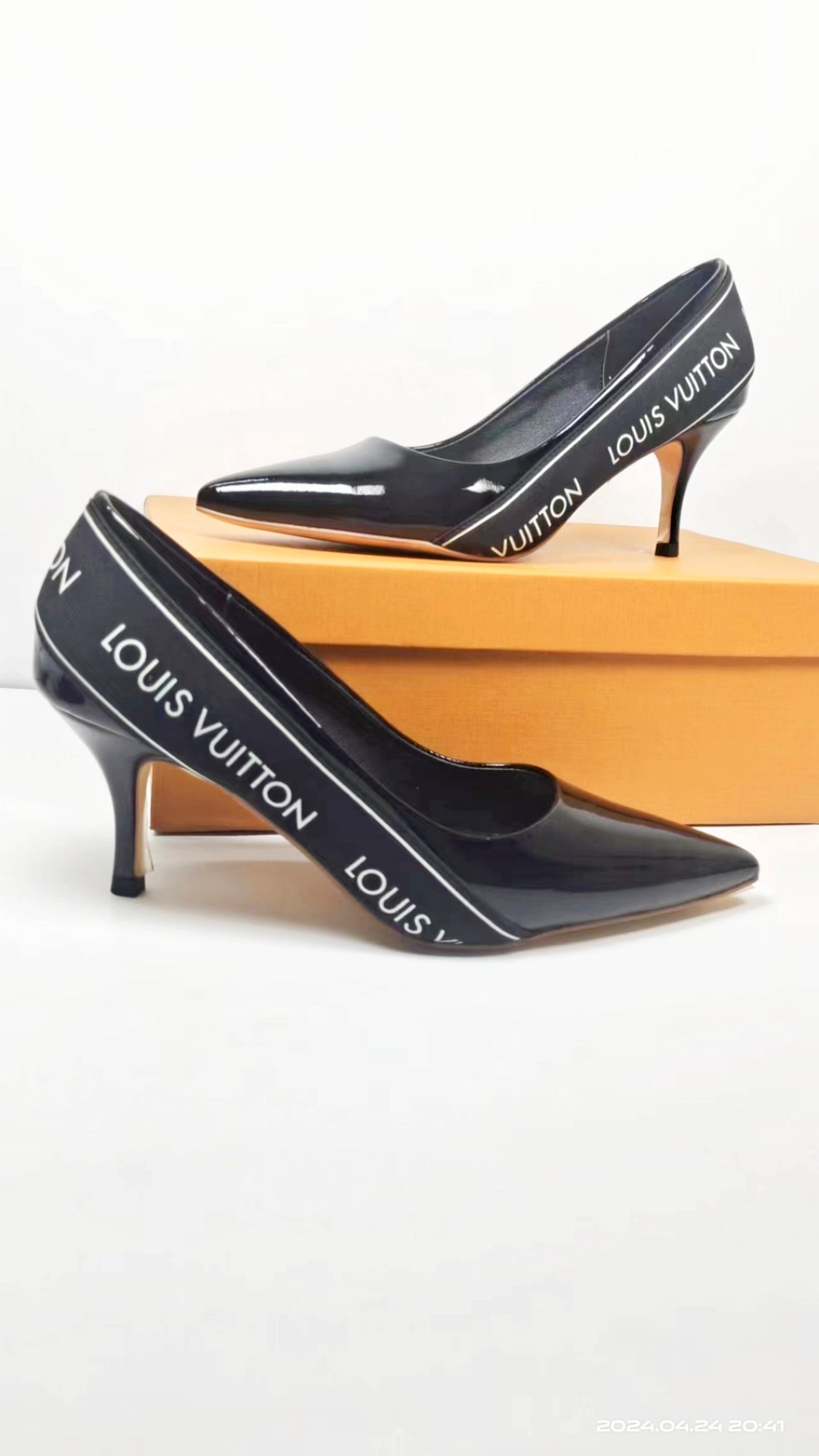 245RE29ZDE Stylish leather  High heels