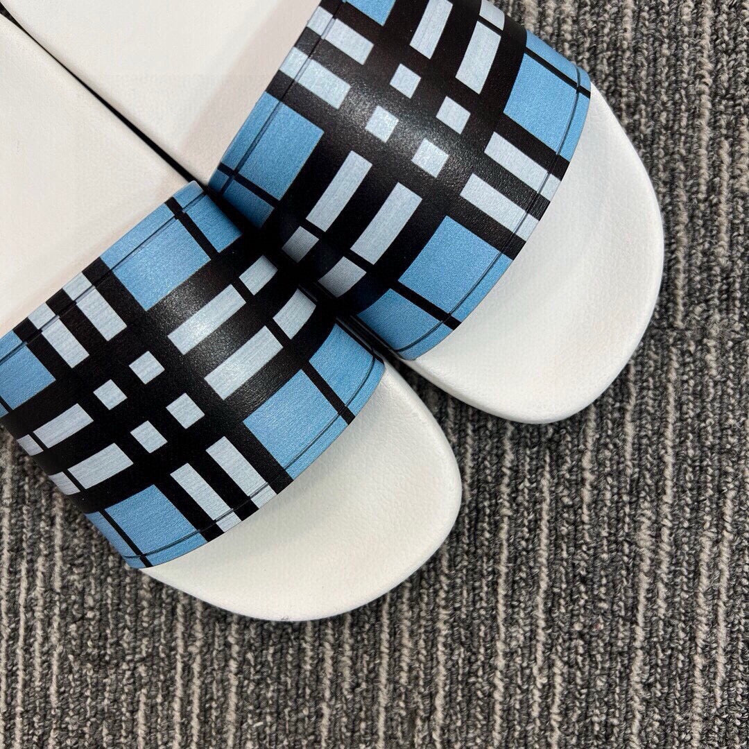 535ZR262ZDE Stylish Slippers