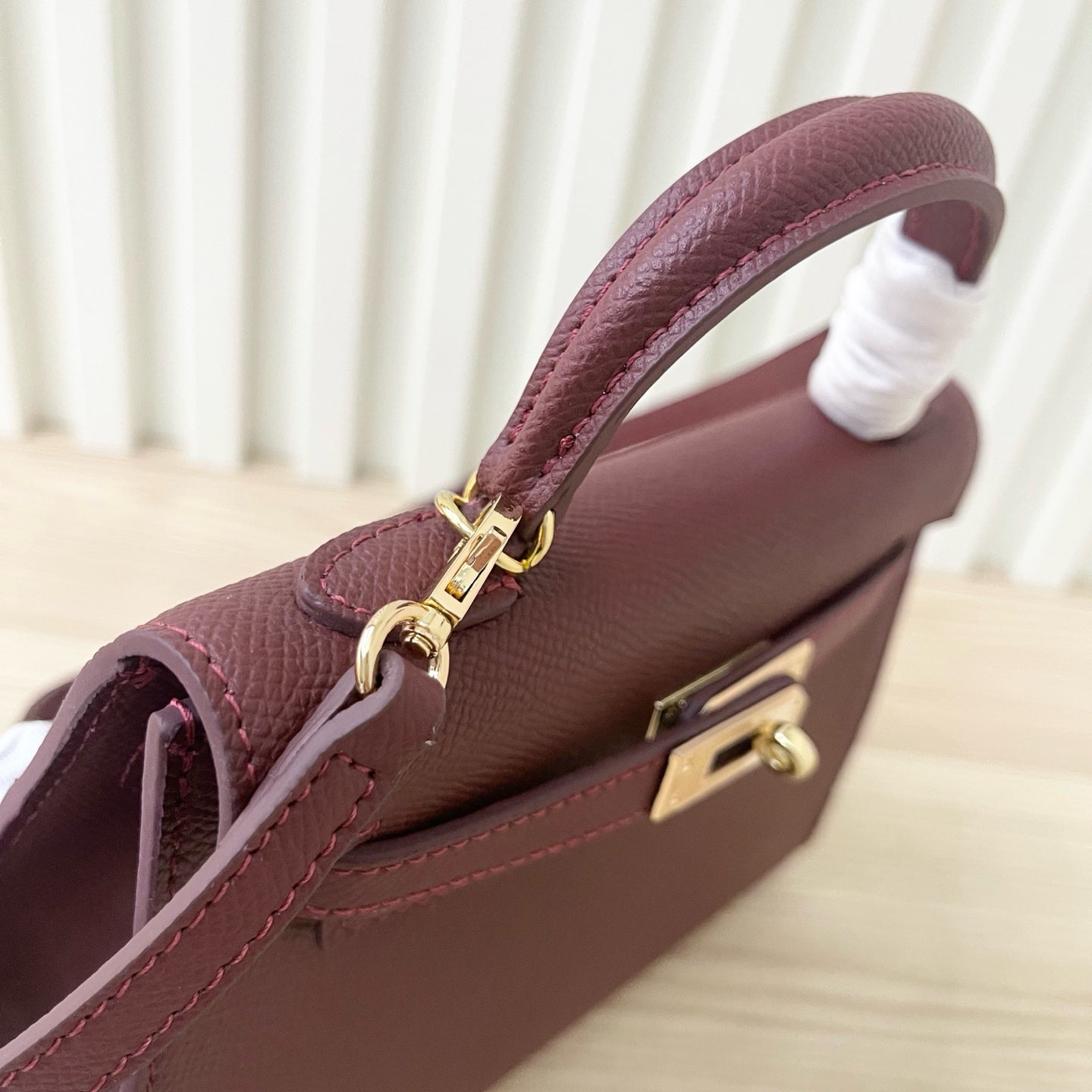 2WH26BDE Stylish leather bag
