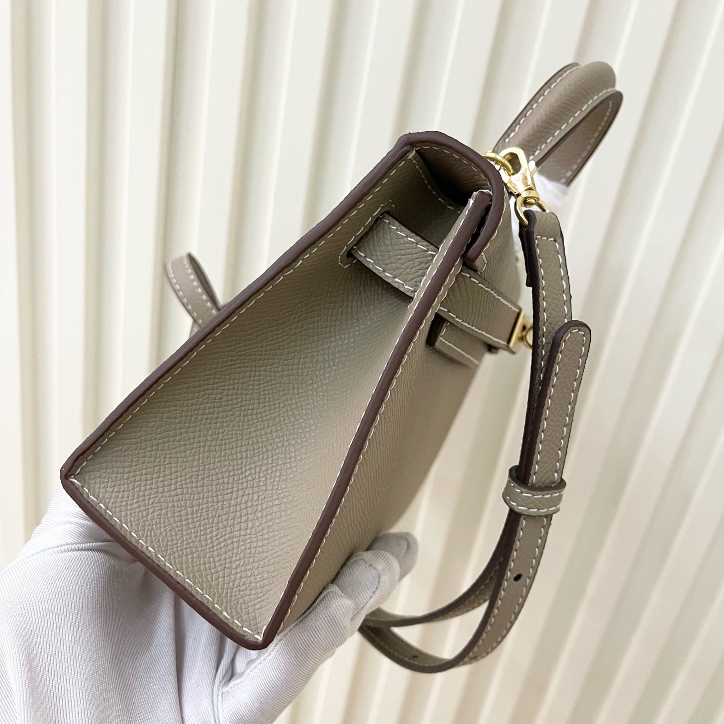 2WH26BDE Stylish leather bag