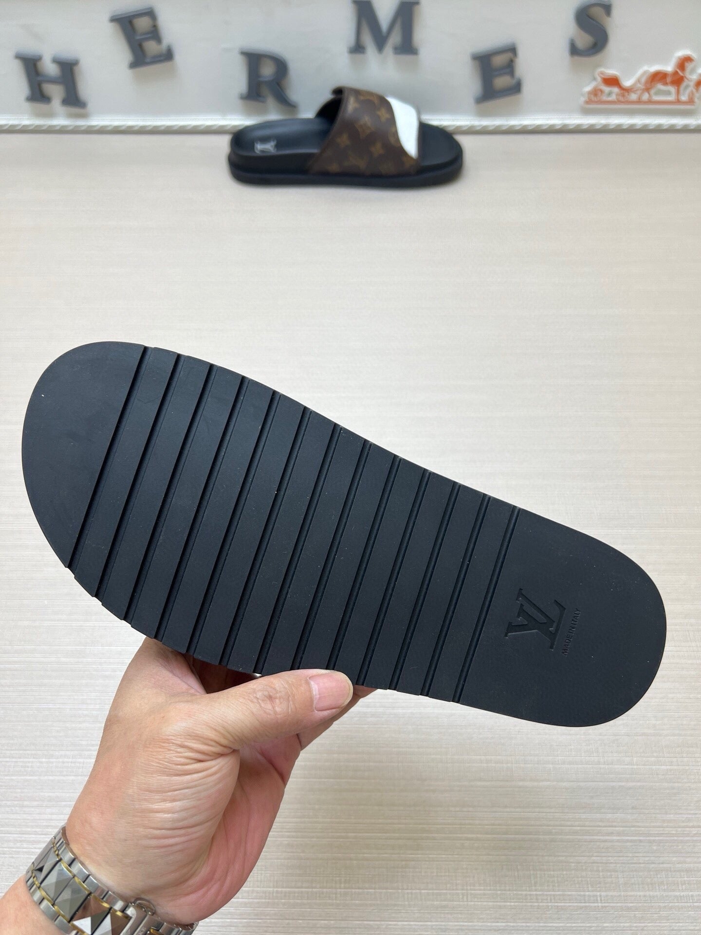 5WE250ZDE Stylish Slippers