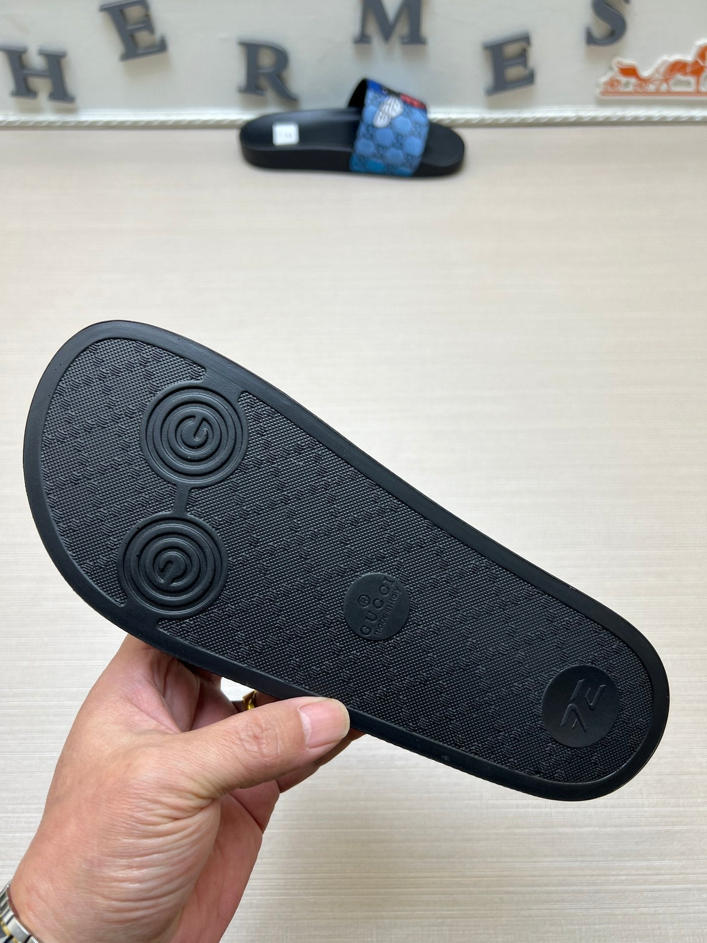 5LB235ZDE Stylish Slippers