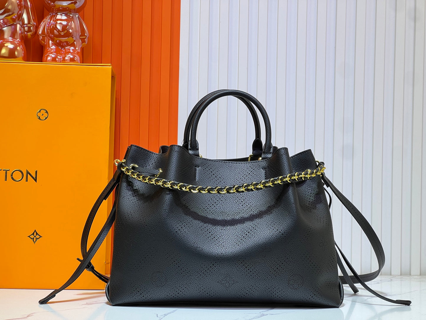 155NE40BDE Stylish leather bag