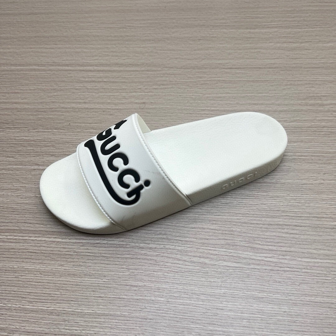 5LB220ZDE Stylish Slippers