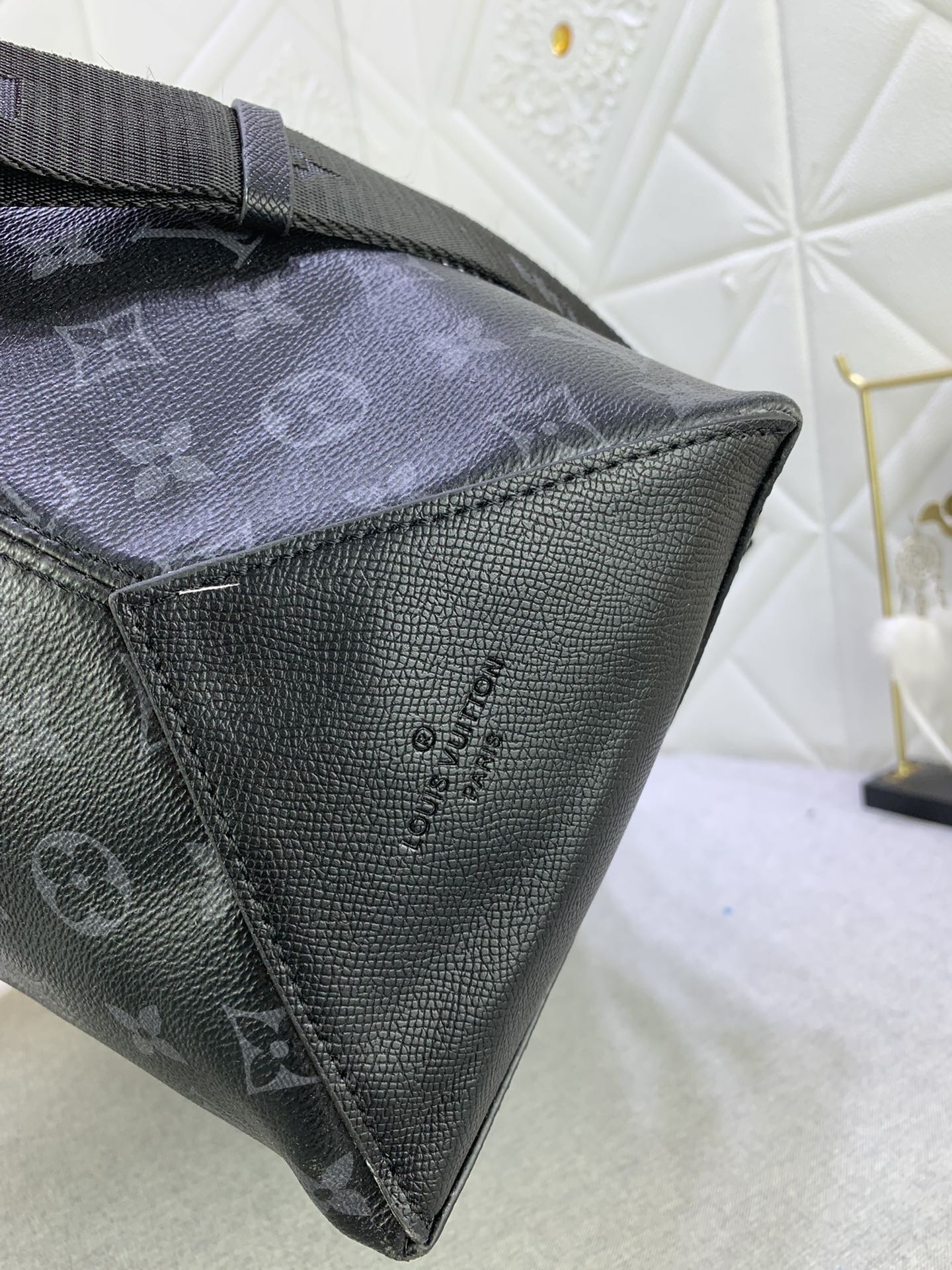 2XE350BDE Stylish leather bag 