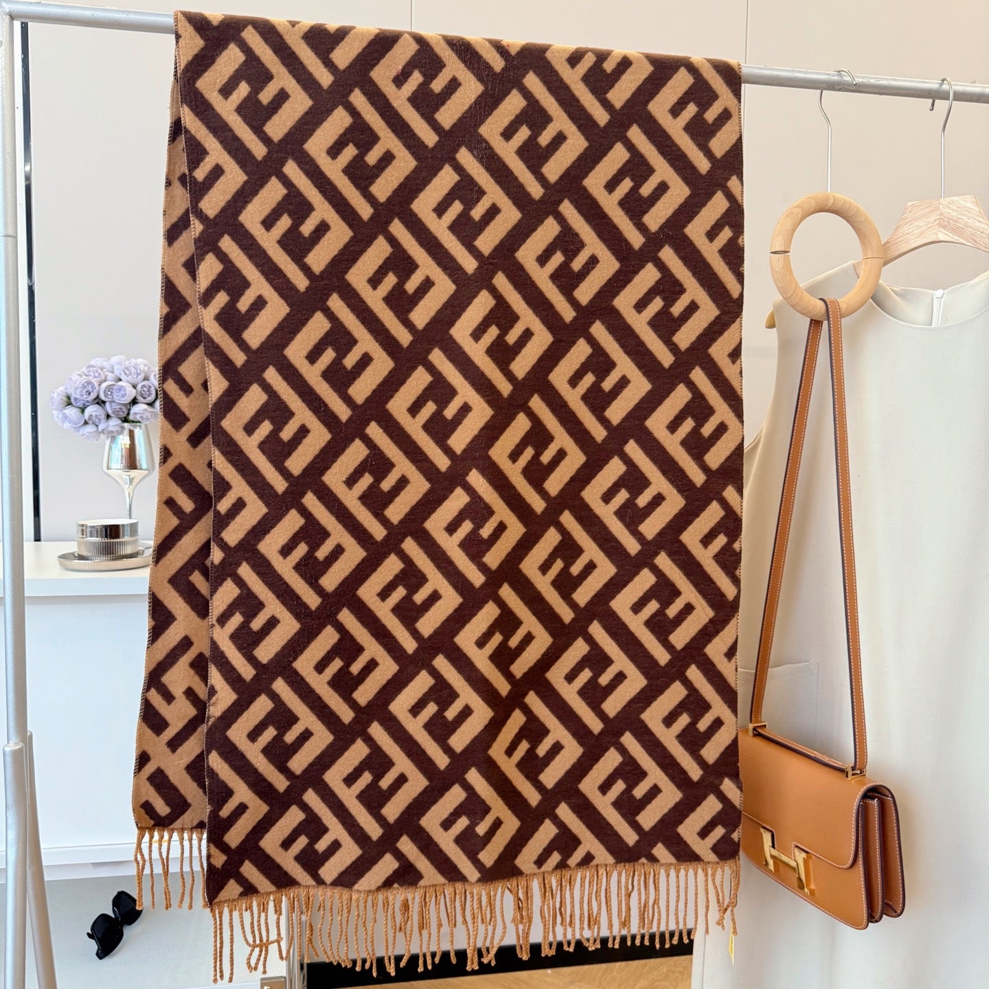 175RF1WDE Stylish Winter Scarves