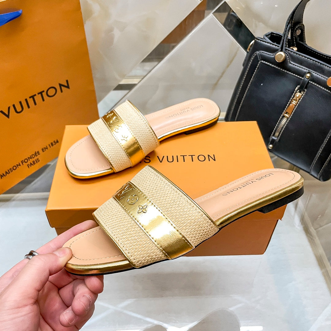 14E96ZDE Stylish Slippers