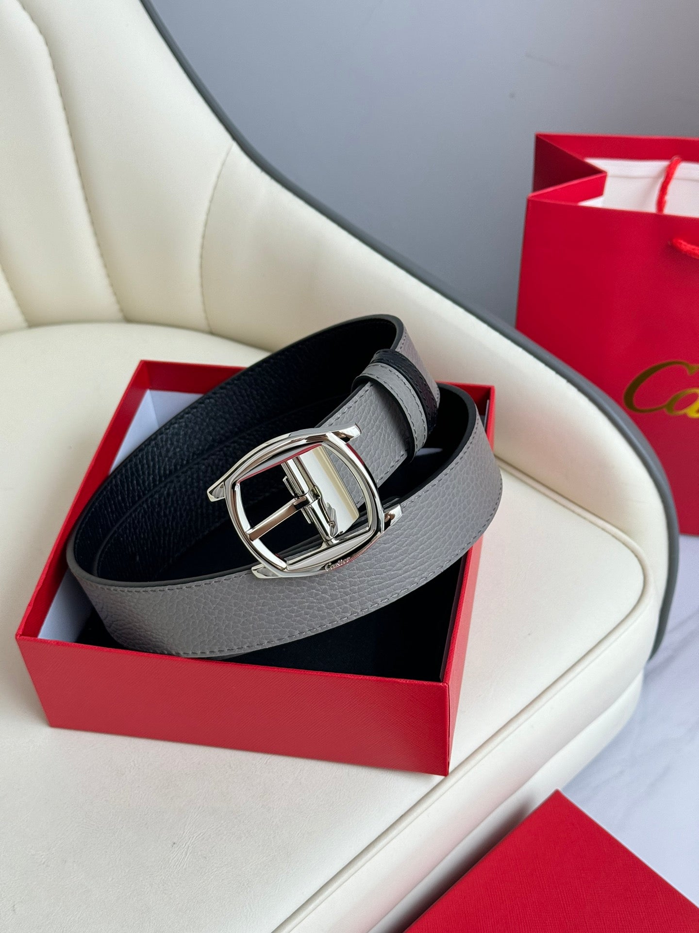 1WK173PDE Stylish  High quality belt With full package