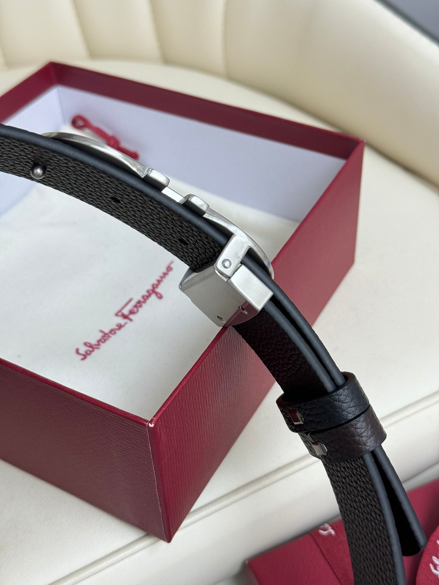 1WA168PDE Stylish  High quality belt With full package