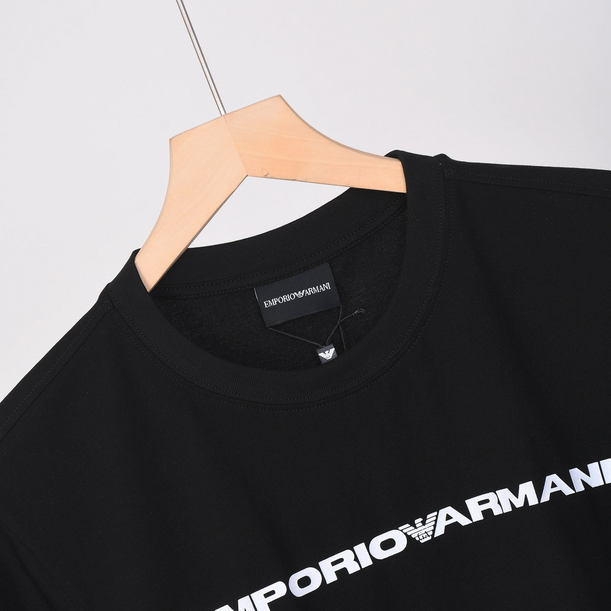 125WA46UDE Stylish T-shirts