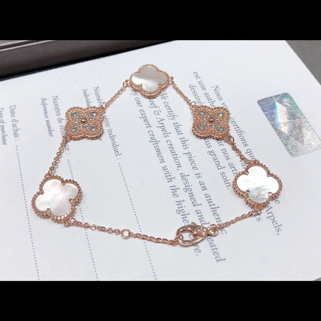 5XVA179KDE Stylish bracelets 5 flowers normal size1.5cm flower