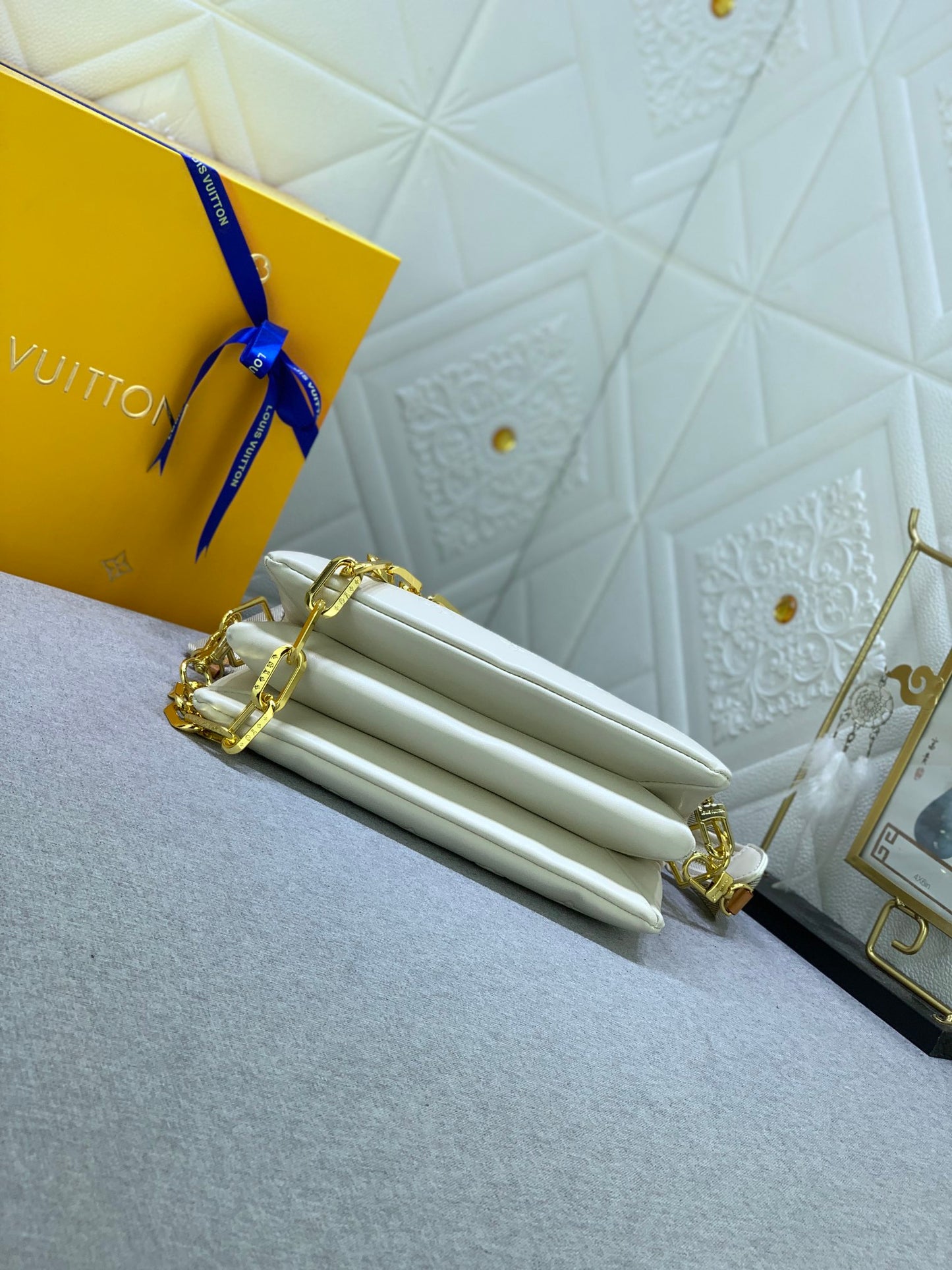 2XE40BDE Stylish leather bag 