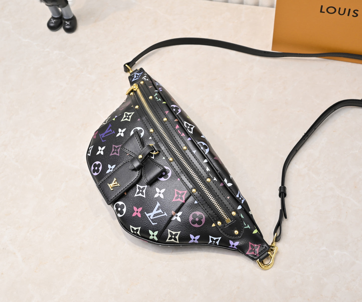 2WE10BDE Stylish leather bag