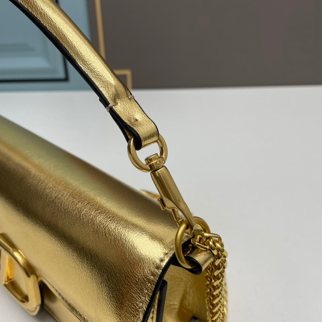 155NVL2BDE Stylish leather bag