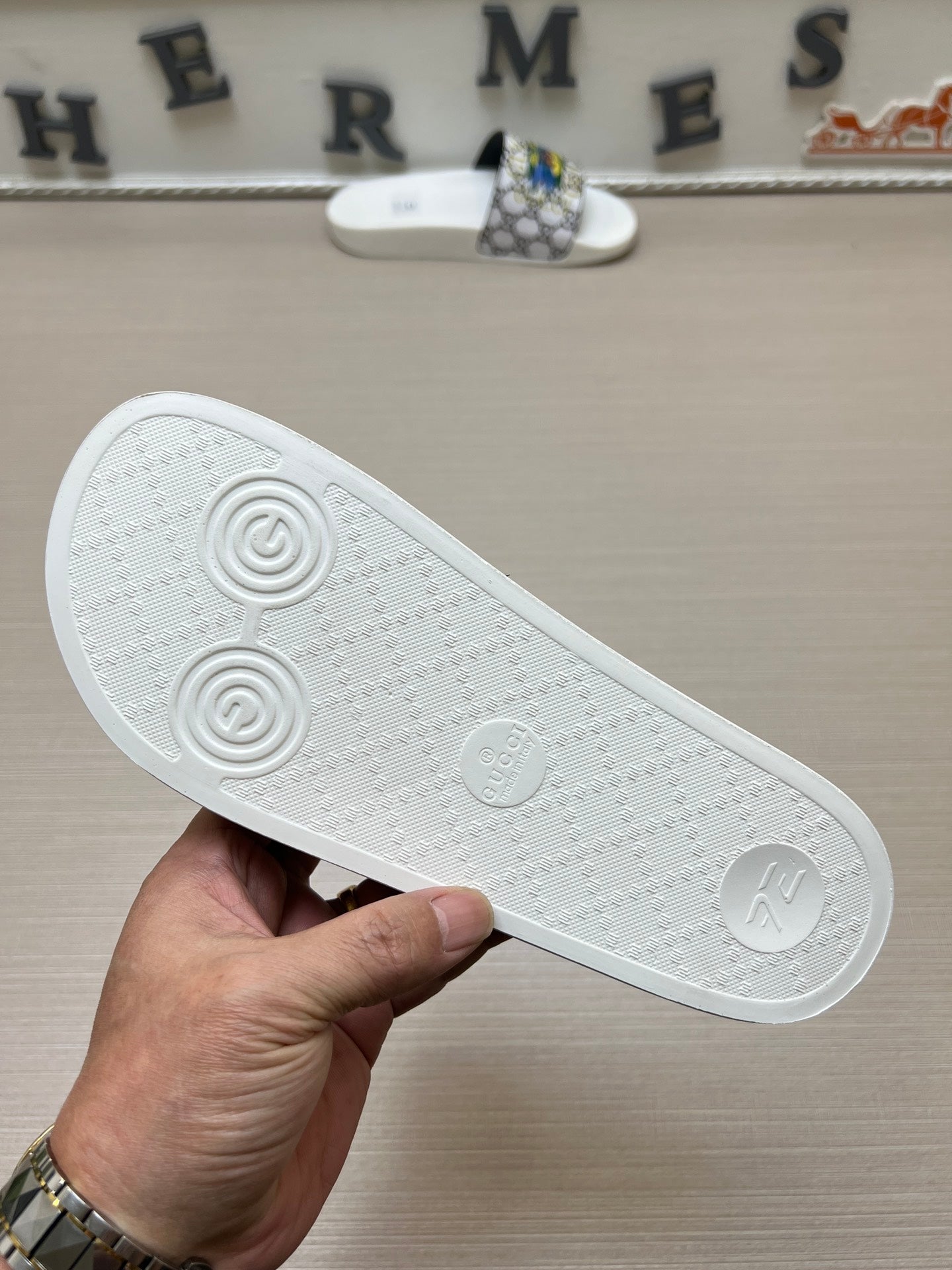 5LB233ZDE Stylish Slippers