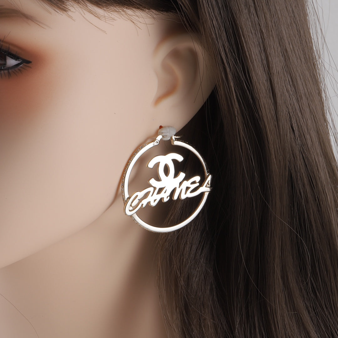 14C1008EDE Stylish Earrings