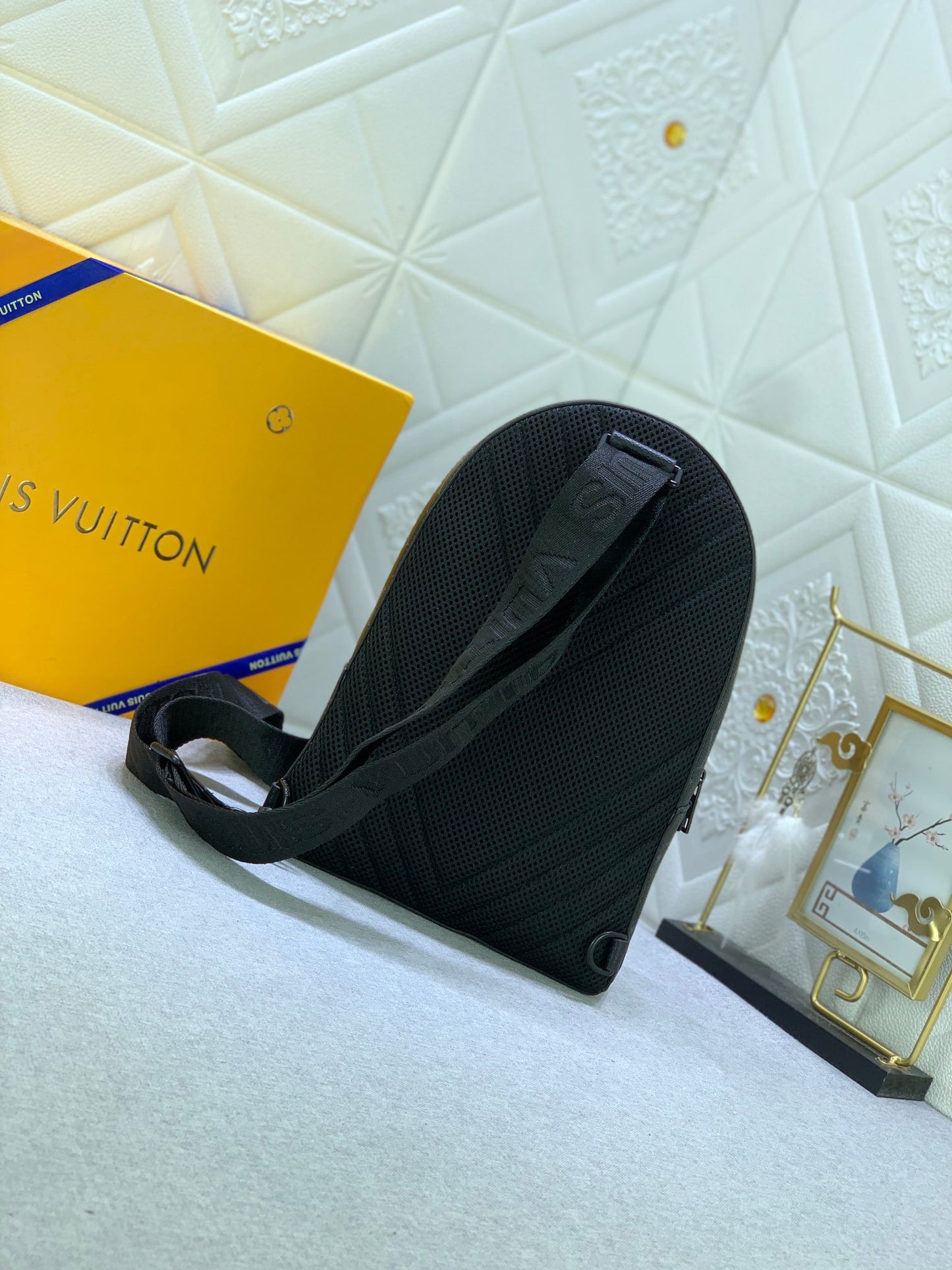 2XE340BDE Stylish leather bag 