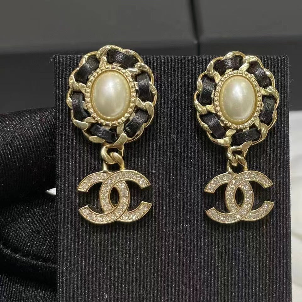 1YC155EDE Stylish Earrings