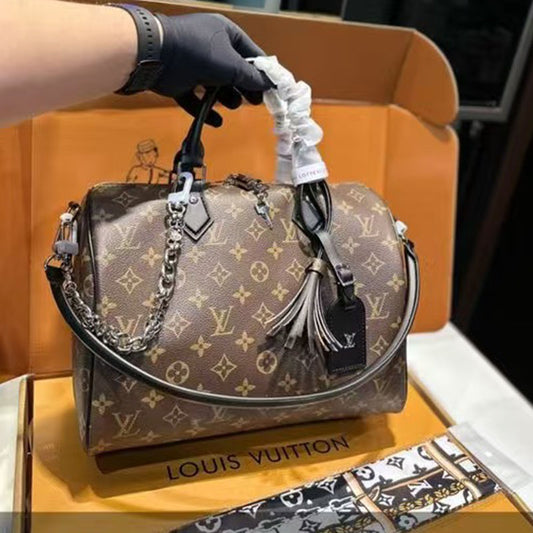 1WE22BDE Stylish leather bag