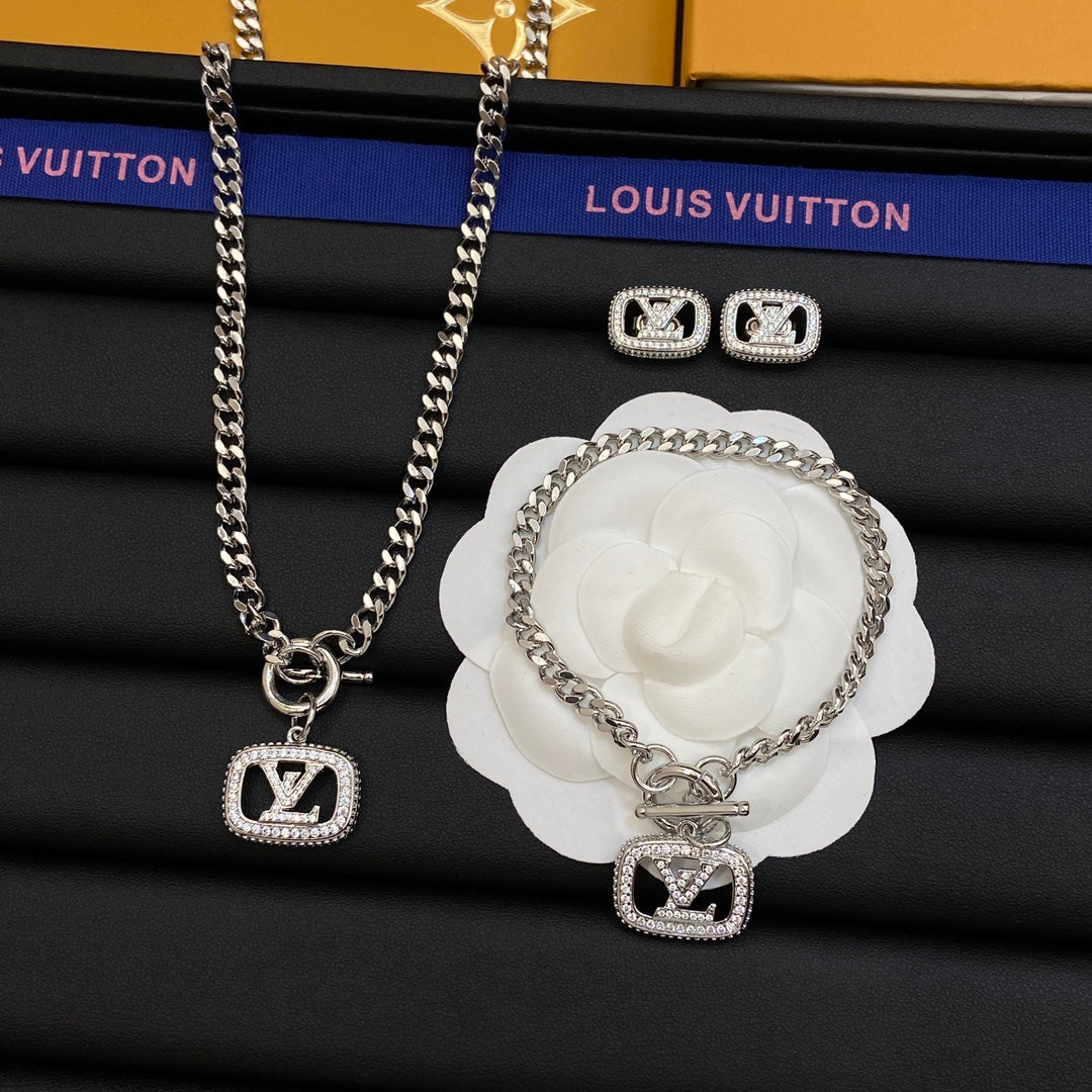 1NE251XDE Stylish  Necklaces  Bracelets Earrings