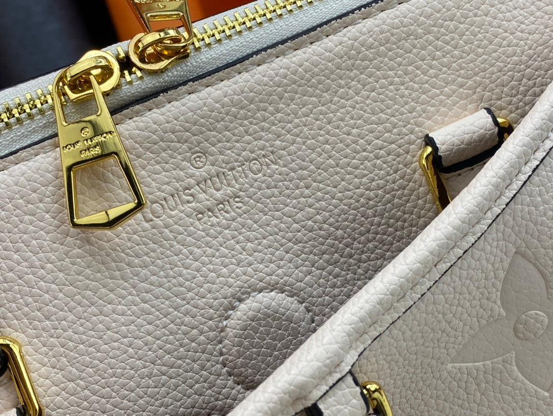 2XE174BDE Stylish leather bag 