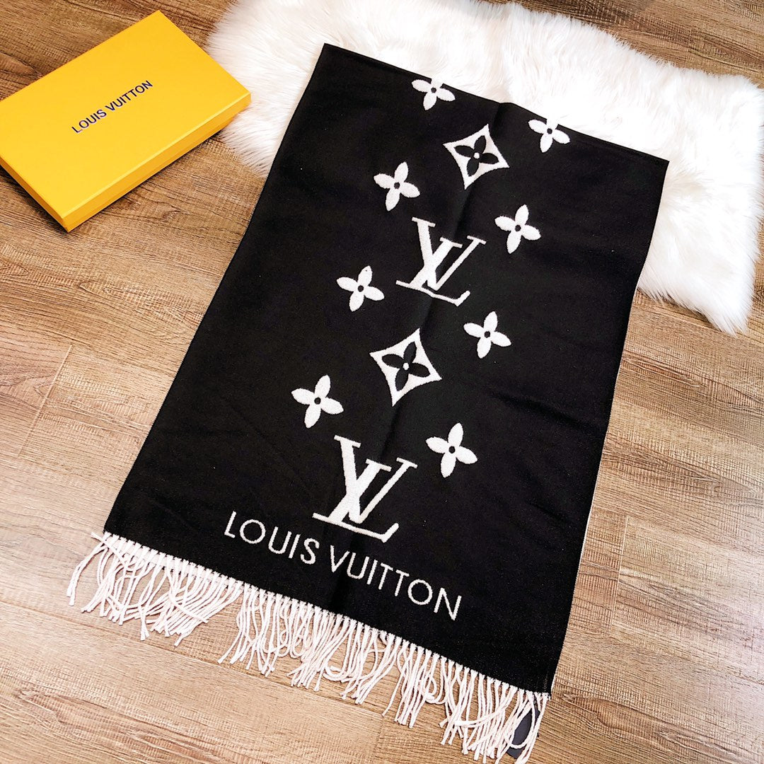 175RE46WDE Stylish Winter Scarves