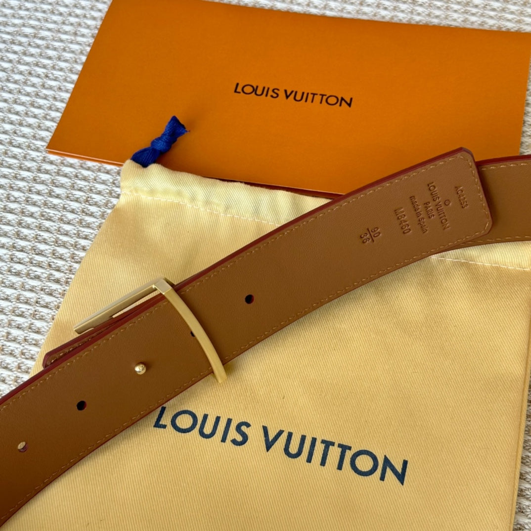 14E131PDE Stylish  High quality belt With full package