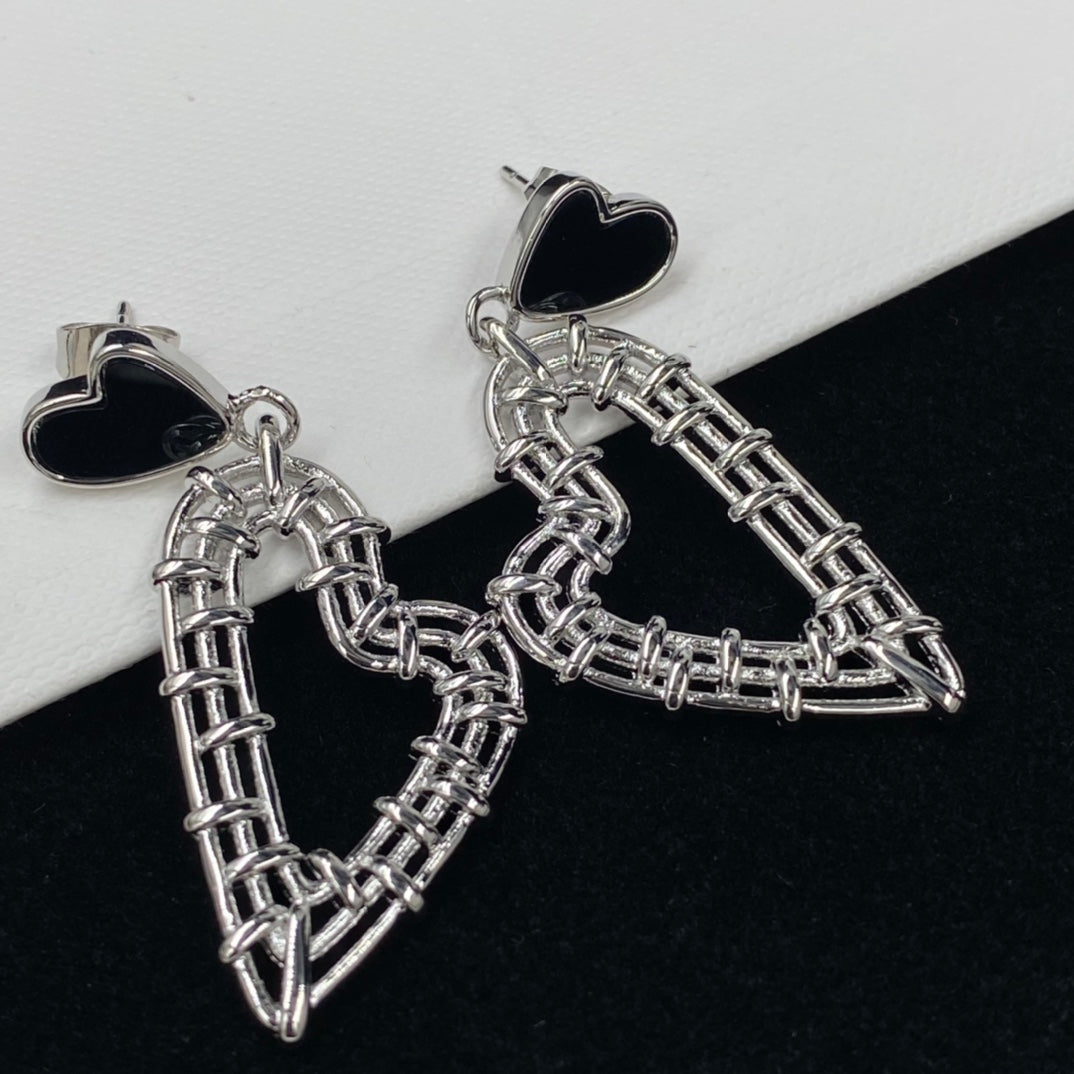 1NCL173EDE Stylish Earrings