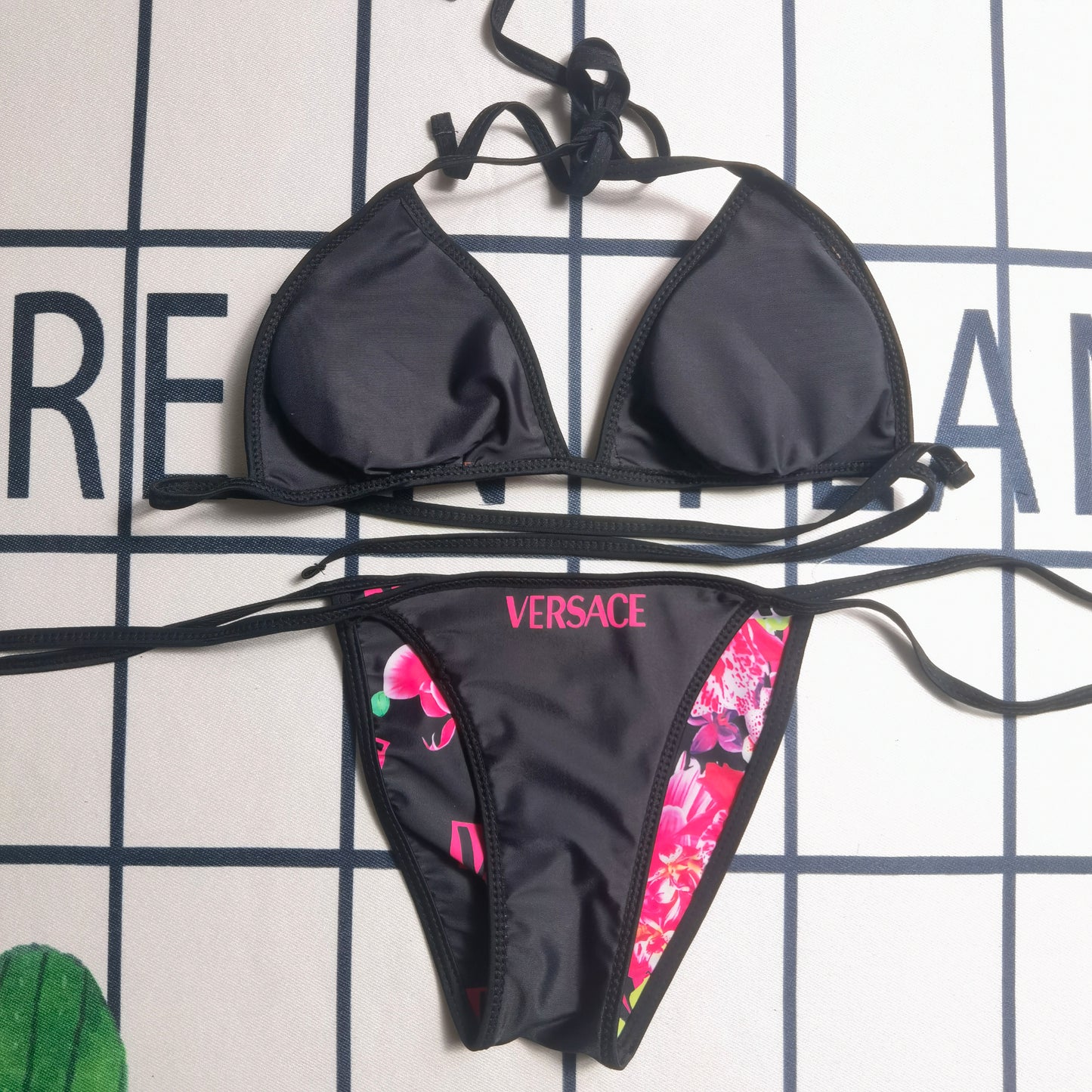 14V1YDE Stylish  Bikini swimsuit
