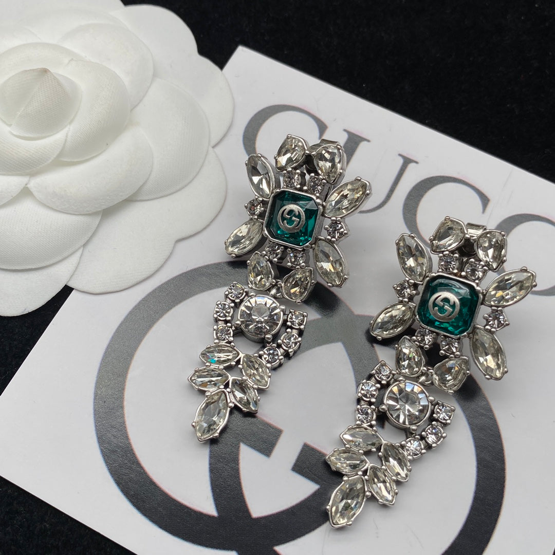 1YB357EDE Stylish Earrings