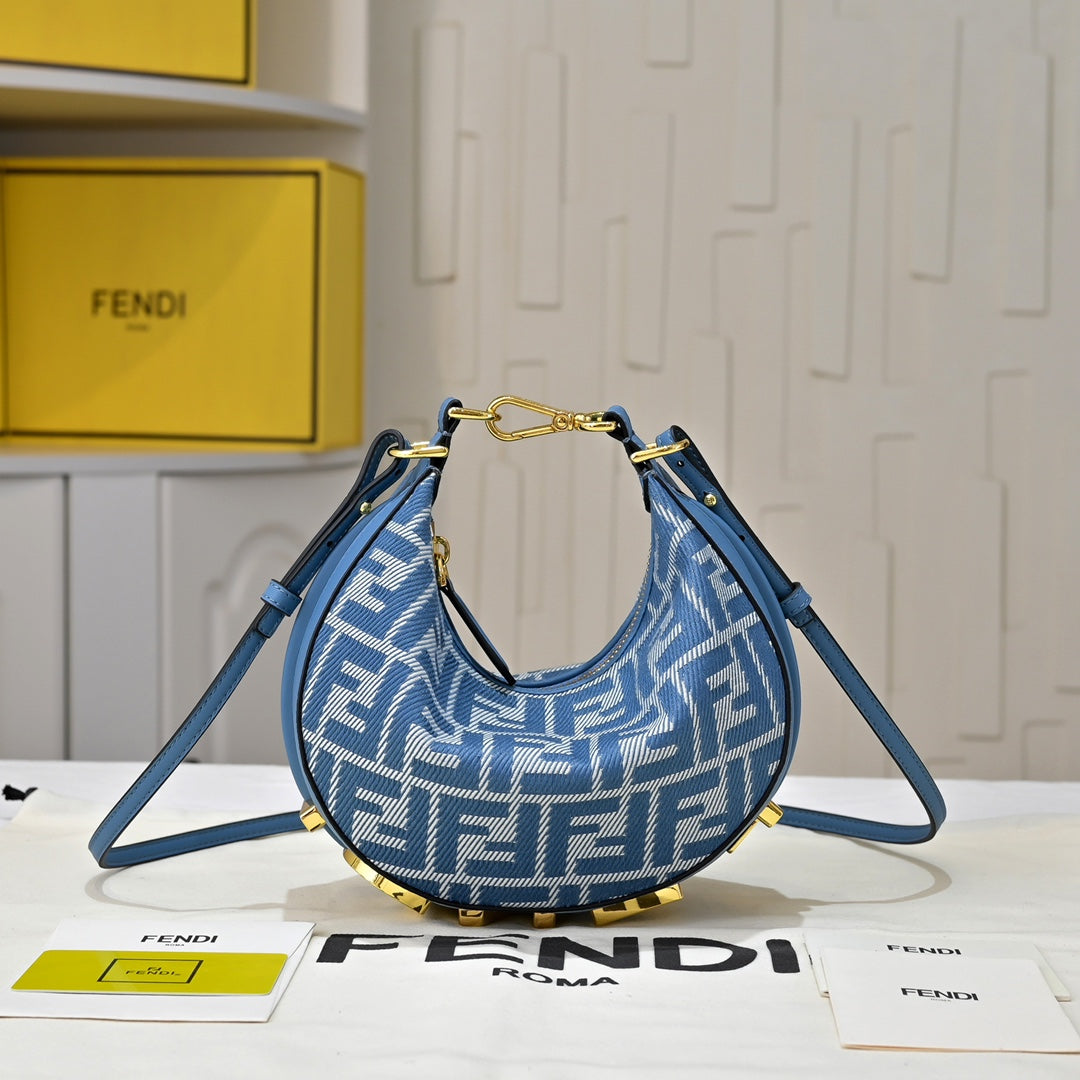 15RF8BDE Stylish leather bag